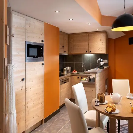 Aparthotel Pierre & Premium Les Terrasses D'helios 5*