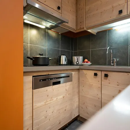 ريزيدنس بيير آند فاكانسيز بريميوم ليس تيراسيز دو هيليوس