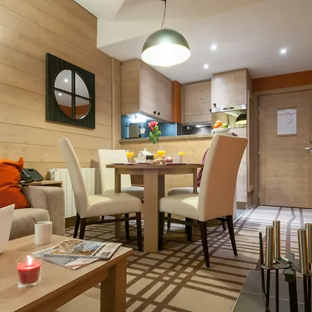 ريزيدنس بيير آند فاكانسيز بريميوم ليس تيراسيز دو هيليوس 5*