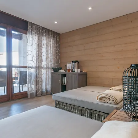 ريزيدنس بيير آند فاكانسيز بريميوم ليس تيراسيز دو هيليوس